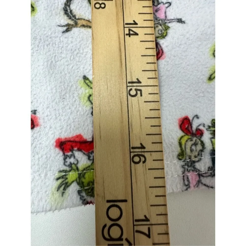 The Grinch Boy's Flannel 'Be Nice' Holiday  Pajama Top Size XS (4-5)